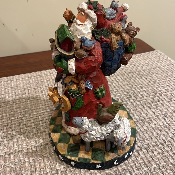 Friendly Folk Santa’s Kingdom Susan Winget - Picture 4 of 9